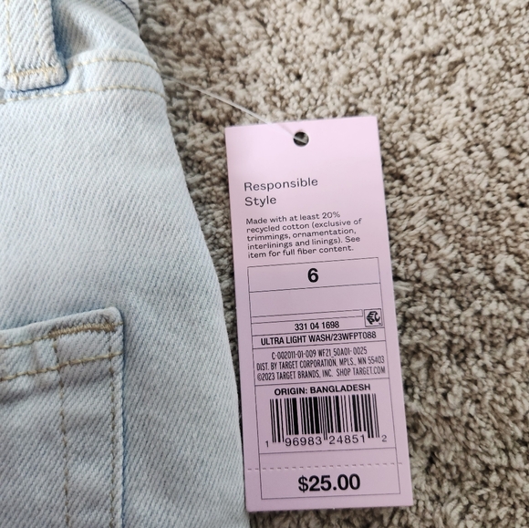 Wild Fable Super High Rise Tapered Jean - Picture 16 of 16